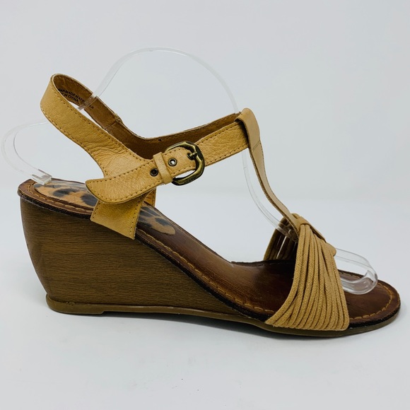 BareTraps Wedge Leather Upper Sandal, SZ 10 - Picture 1 of 5